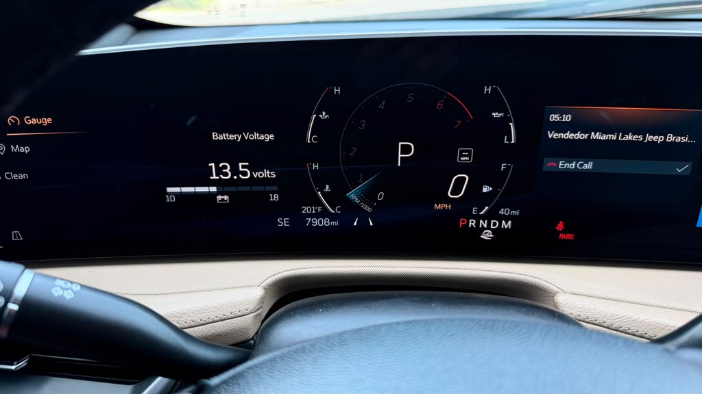 Cadillac XT4 2025